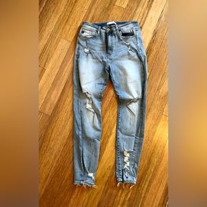 Kancan high rise skinny distressed jean sz 30